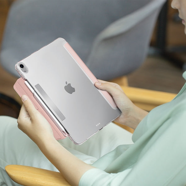 Uniq Camden Click case for iPad Air 13" 2024 - beige