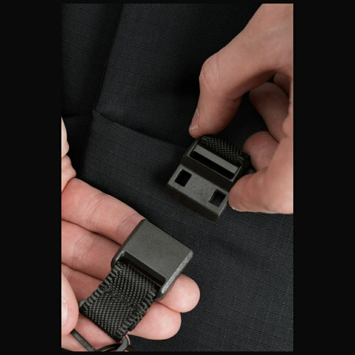 Uniq Arden Sling 2L Bag - Pink