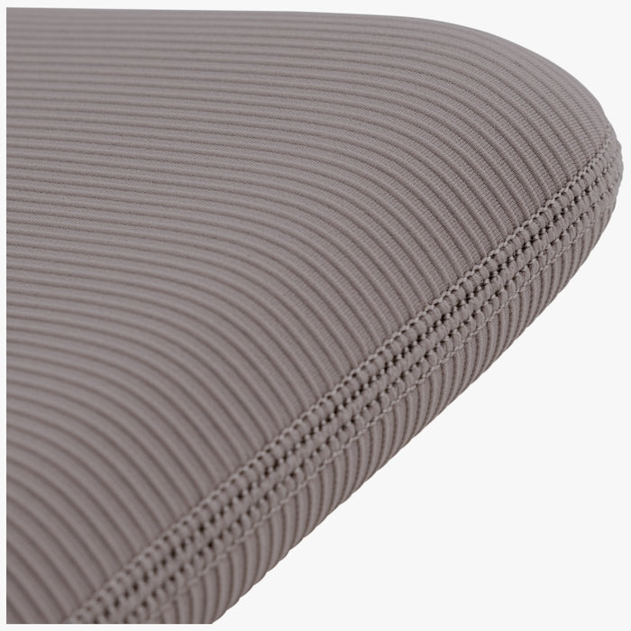 Uniq Cyprus Ridge Edition Laptop Sleeve for 16&quot; laptops, water-resistant neoprene - gray