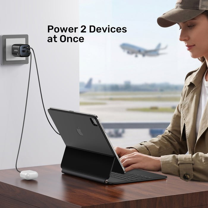 UNITEK Zeno Universal Black AC Fast charging Indoor