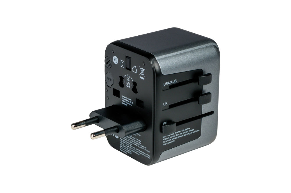 Verbatim UTA-03 Universal Travel Adapter with 1 x USB-C PD 30W & QC 3.0 / 2 x USB-C / 2 x USB-A