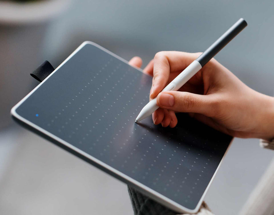 Graphic display tablet Wacom One Pen tablet Medium, Bluetooth 5.1, White