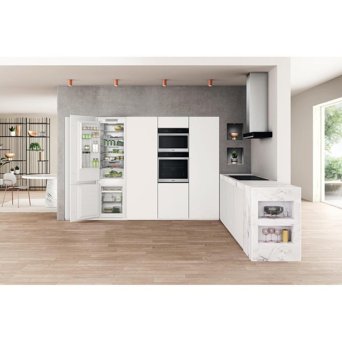 Whirlpool WHC20 T352 built-in refrigerator