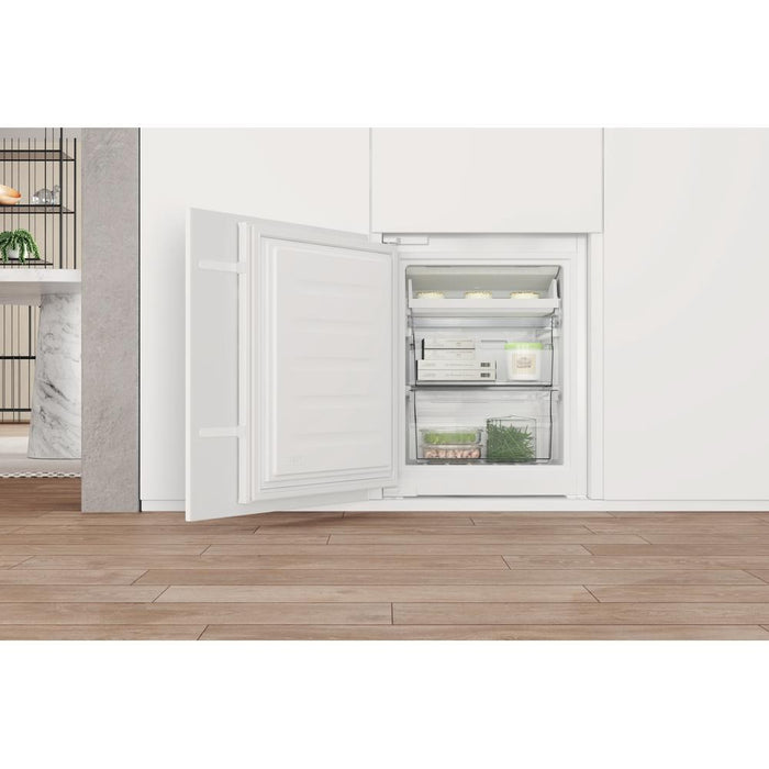 Whirlpool WHC20 T352 built-in refrigerator