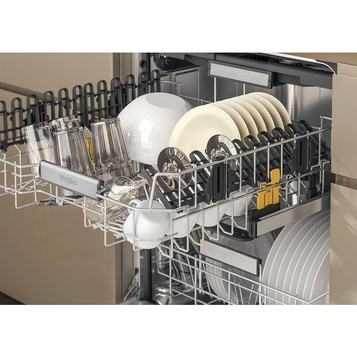 Built-in dishwasher Whirlpool MaxiSpace W7I HP42 L, 15 sets, 600 W, mm, C