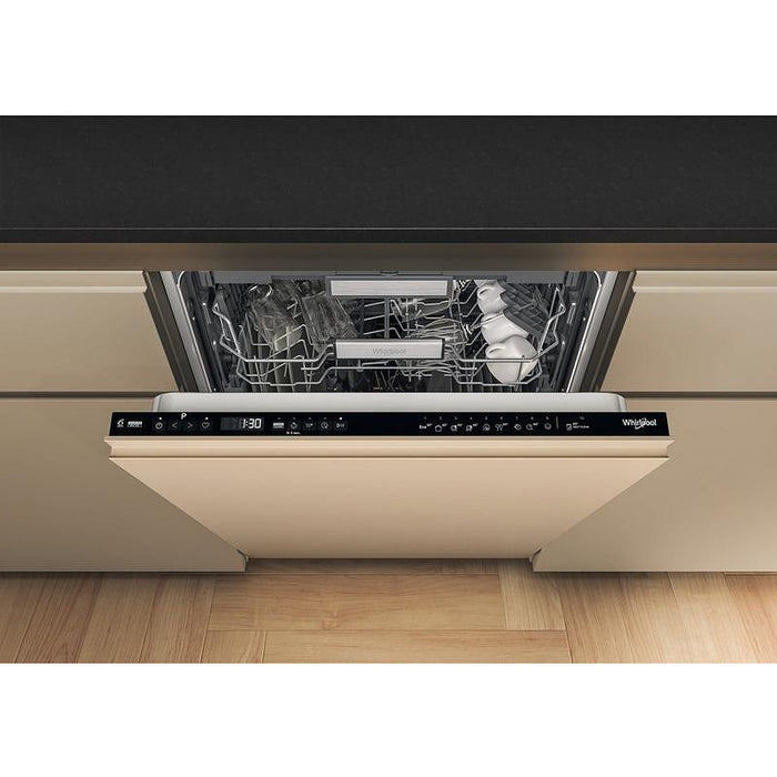 Built-in dishwasher Whirlpool MaxiSpace W7I HP42 L, 15 sets, 600 W, mm, C