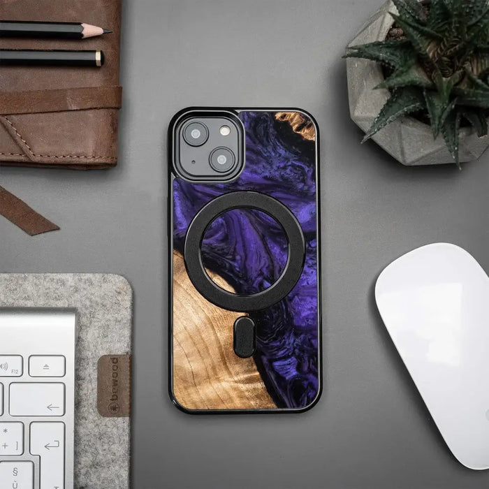 Wood and Resin Case for iPhone 14 MagSafe Bewood Unique Violet - Purple and Black - Cell phone cases