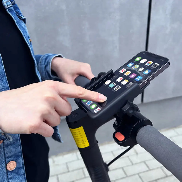 Wozinsky metal bicycle phone holder scooters black (WBHBK3) - Sport products<<<HurtelXML