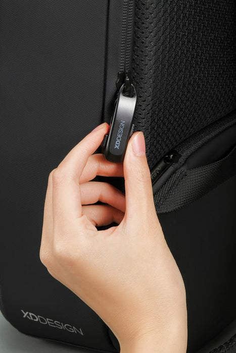 XD DESIGN ANTI-THEFT BACKPACK BOBBY EDGE BLACK P/N: P706.2501