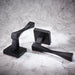 YALE VERONA DOOR HANDLE - Обков за врати<<<Обков<<<Мебели и интериор<<<Praktiker&&&Обков за врати<<<Врати и