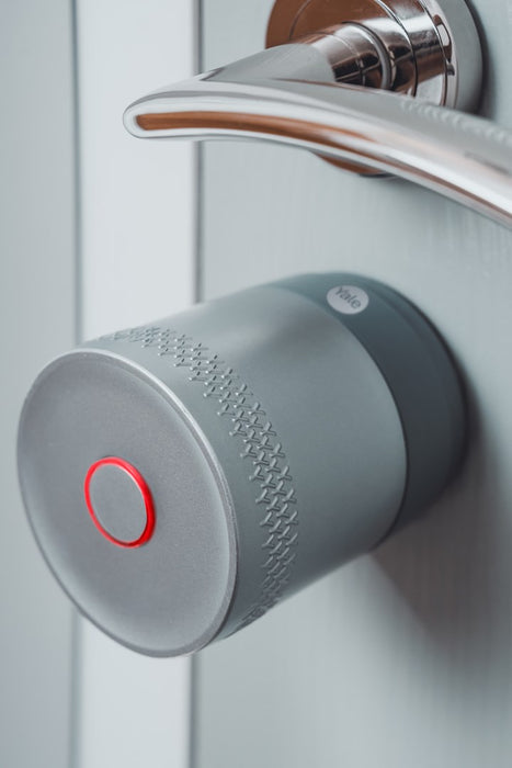 Yale Linus Smart Lock L2 Lite - smart door lock Silver