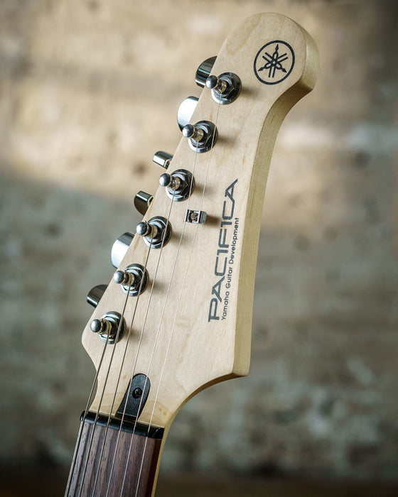 Yamaha Pacifica 112J BL MKII - electric guitar