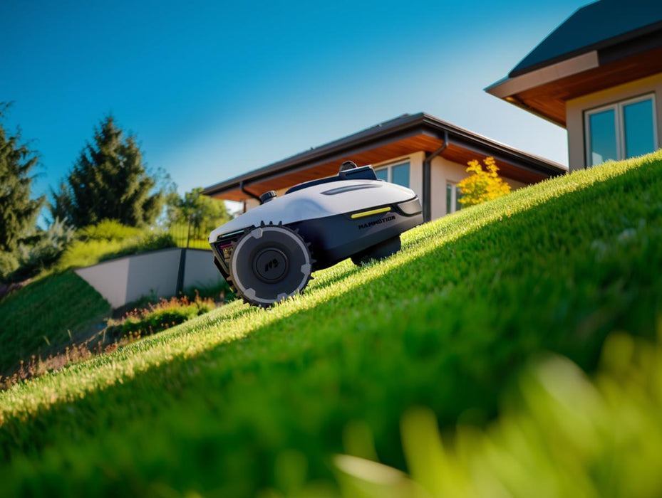 CORDLESS ROBOT MOWER YUKA MINI 1000